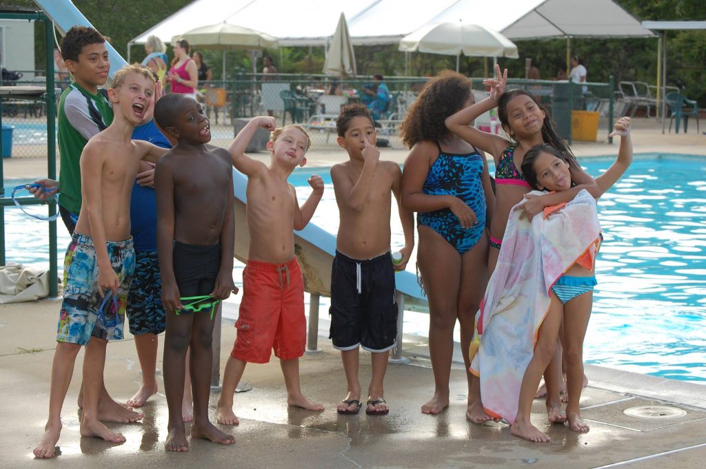 kids-standing - New Carrollton Pool